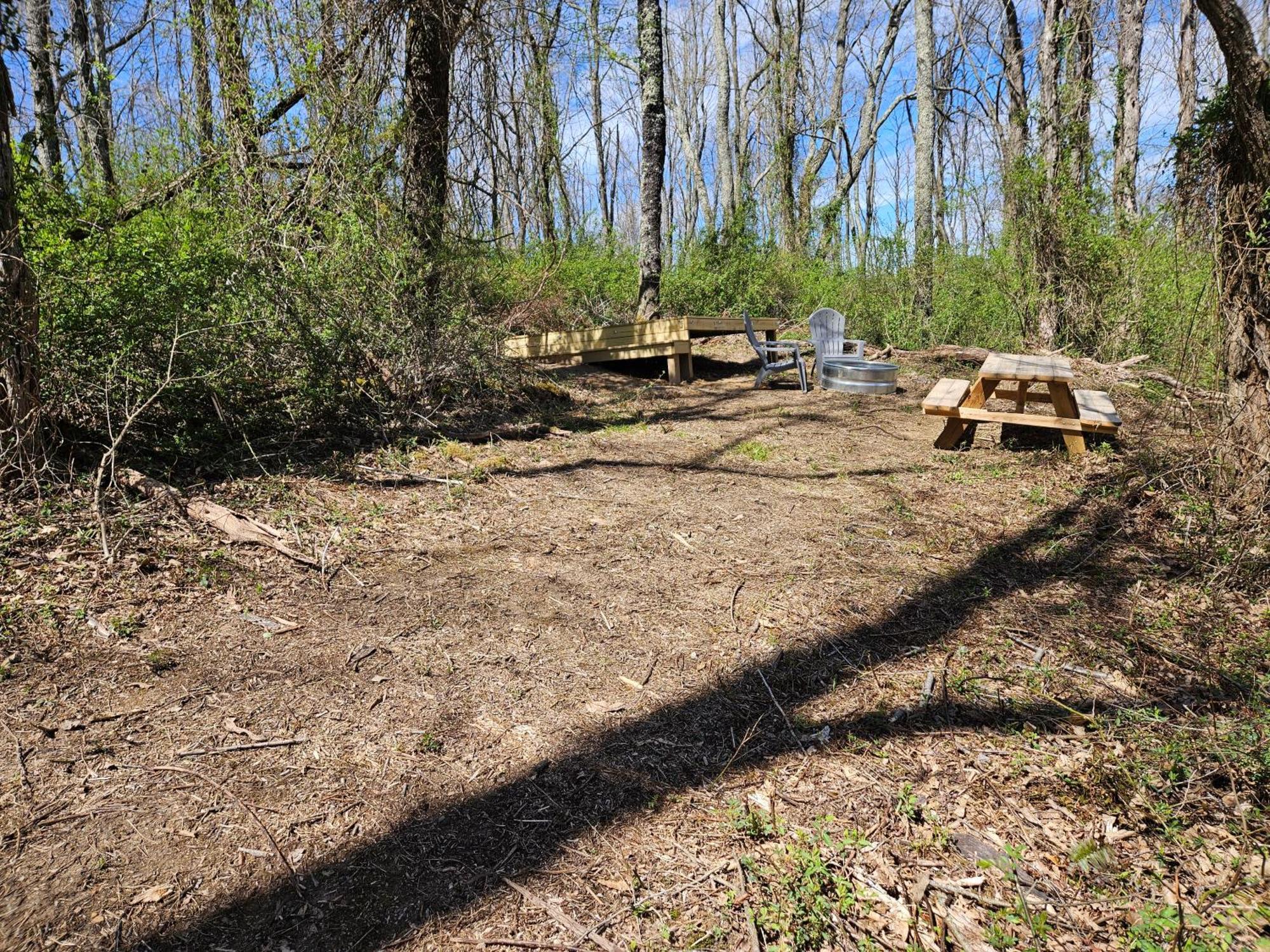 Cardinal Cove Campsite At Hocking Vacations - Tent Not Included Logan Ngoại thất bức ảnh