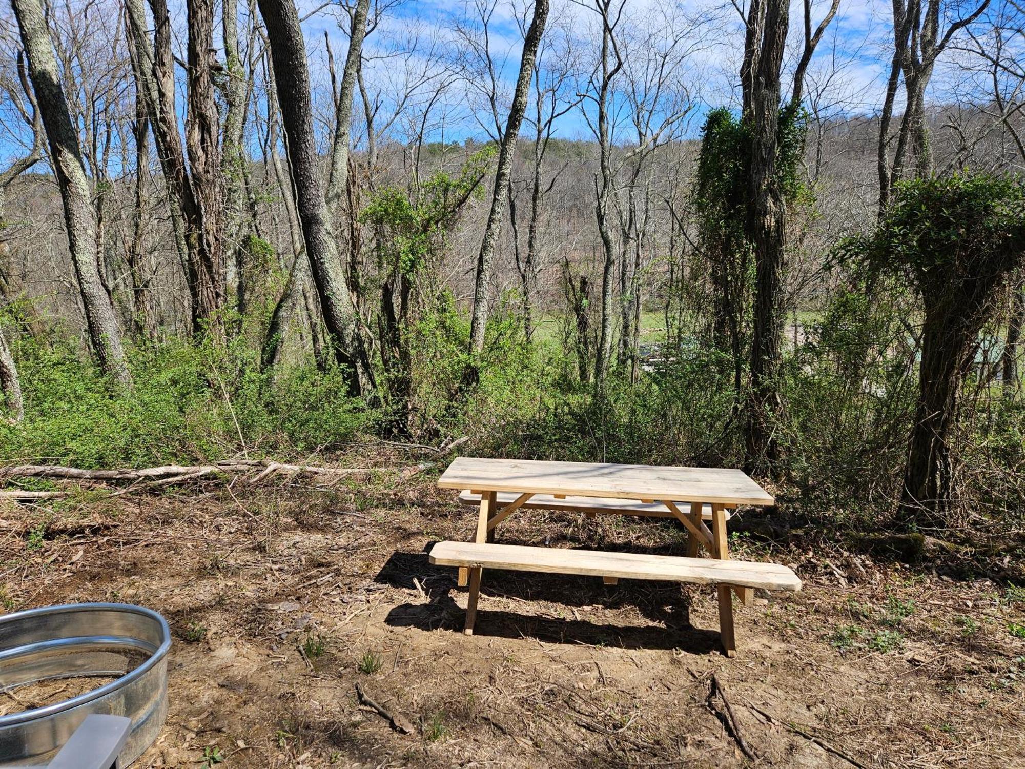 Cardinal Cove Campsite At Hocking Vacations - Tent Not Included Logan Ngoại thất bức ảnh